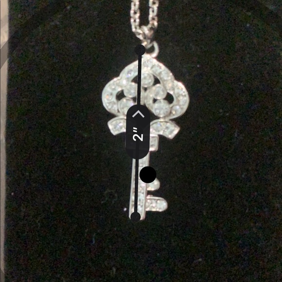 Alexander Kalifano Key Pendant - Picture 6 of 7